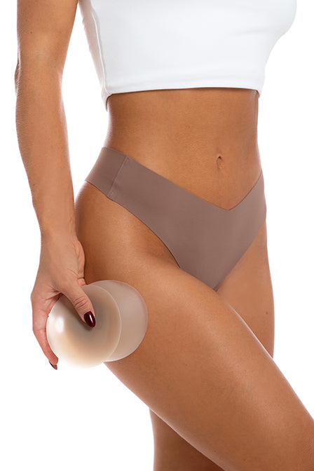 D-LUXE KVRD KIT - 2x nip covers plus 3x g-string plus matte lip colour